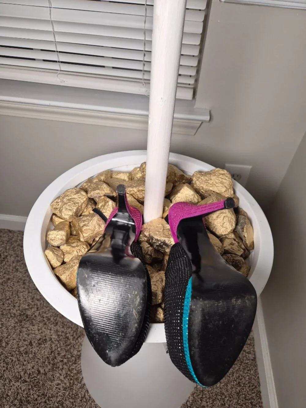 Take me to the Masqraid In A Blinged Out Slingshot!